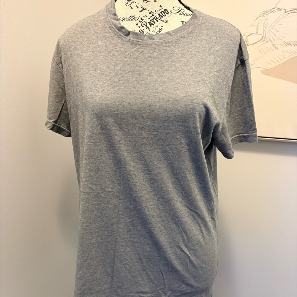 Classic Midtown Crewneck Gray Tee - Size Small - Picture 7 of 9
